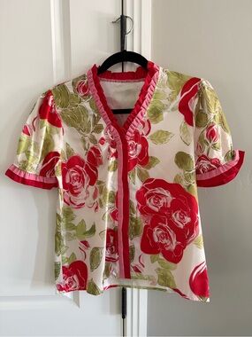 Boutique Floral V-Neck Puff Sleeve Top - Red & Green, S, never worn